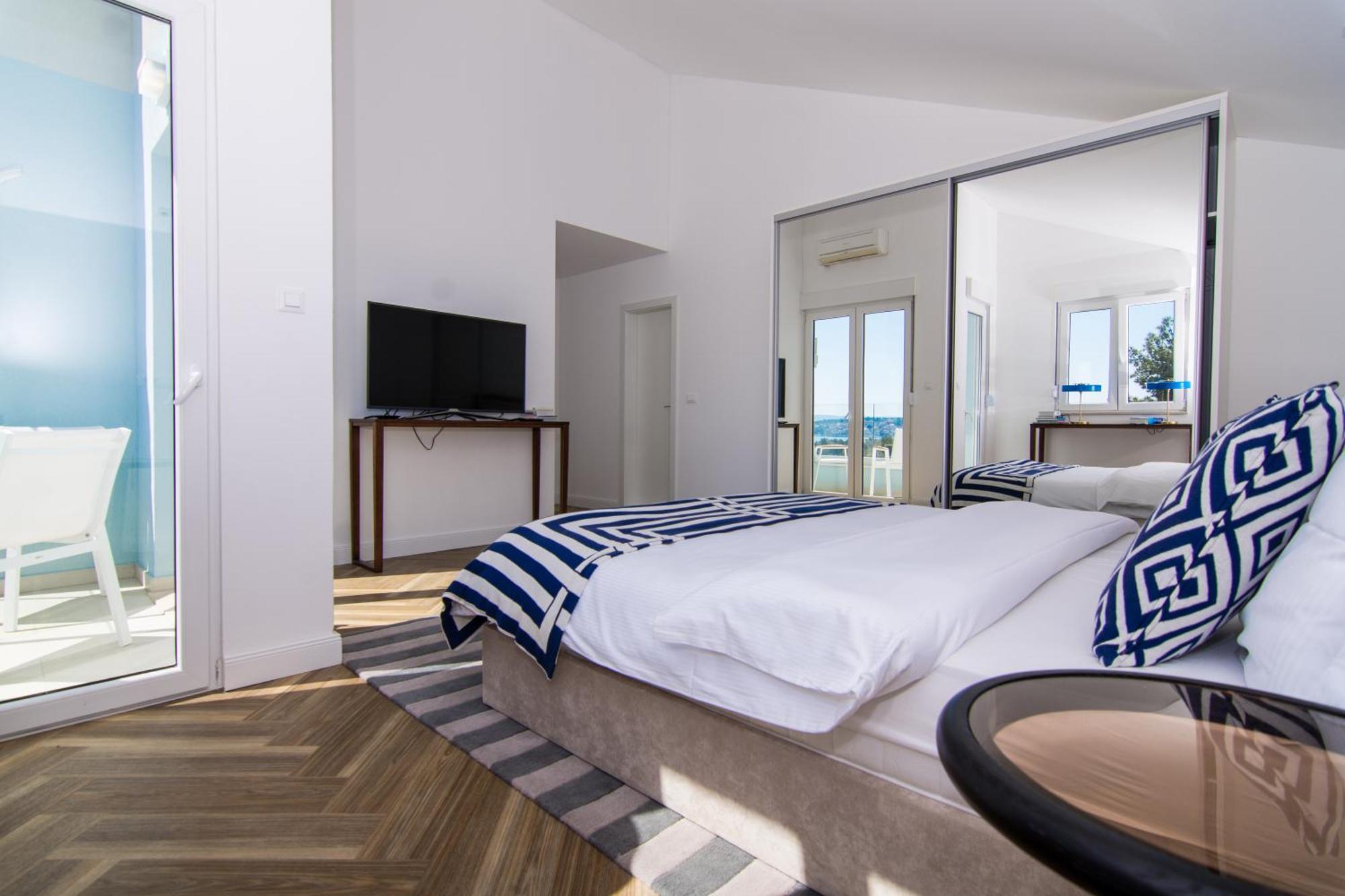 Seafront Luxury Apartments Fun 特罗吉尔 外观 照片