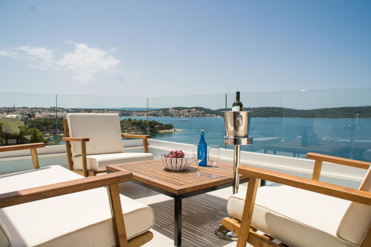 Seafront Luxury Apartments Fun 特罗吉尔 外观 照片